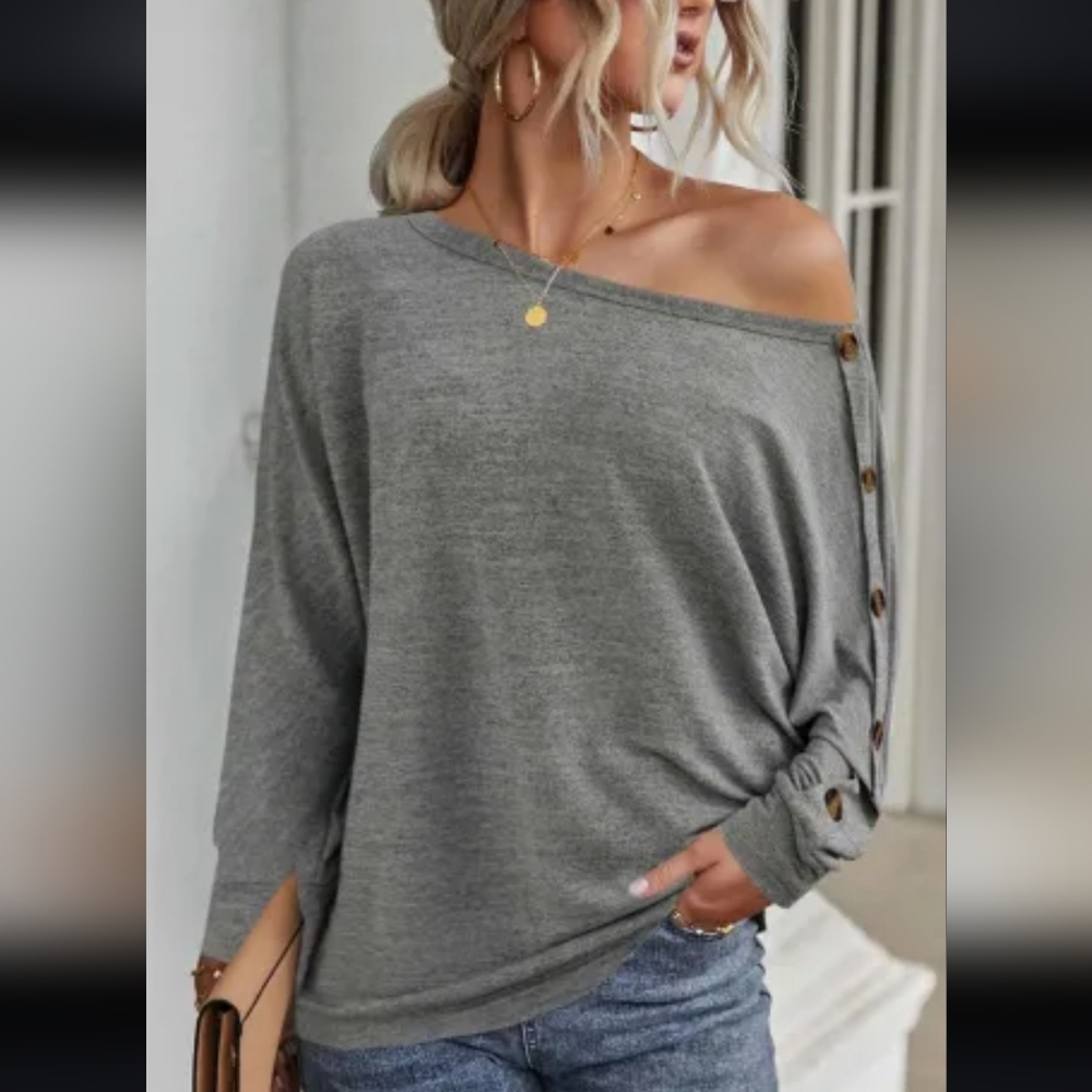 New Dolman Gray Casual top button detail